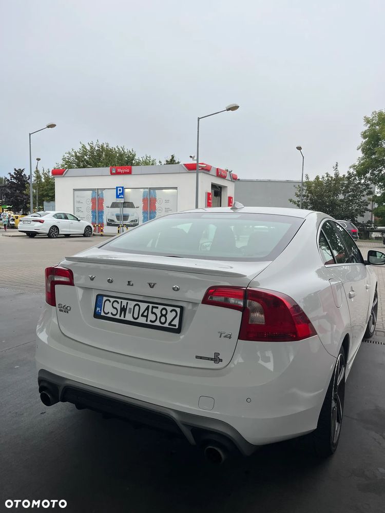 Volvo S60 T4 Momentum - 20