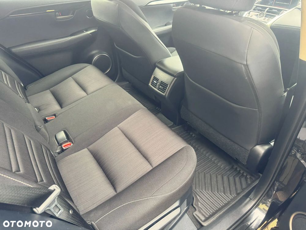 Lexus NX 350h Business AWD - 12