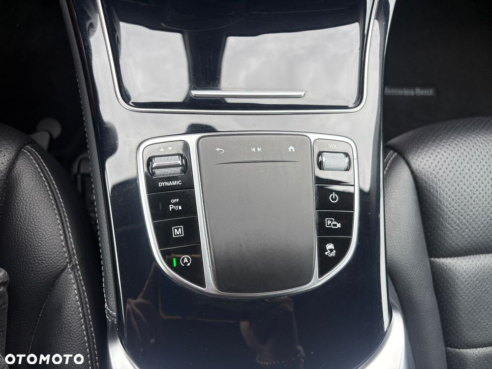 Mercedes-Benz GLC 200 d Business Edition - 22