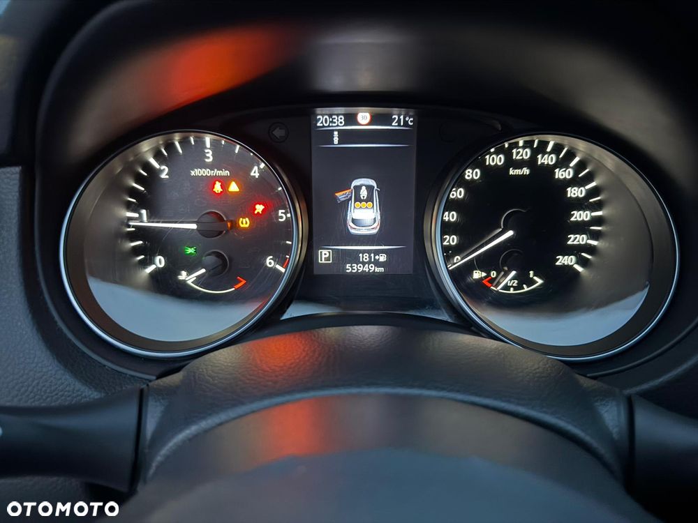 Nissan Qashqai 1.6 DCi Xtronic N-Connecta - 17