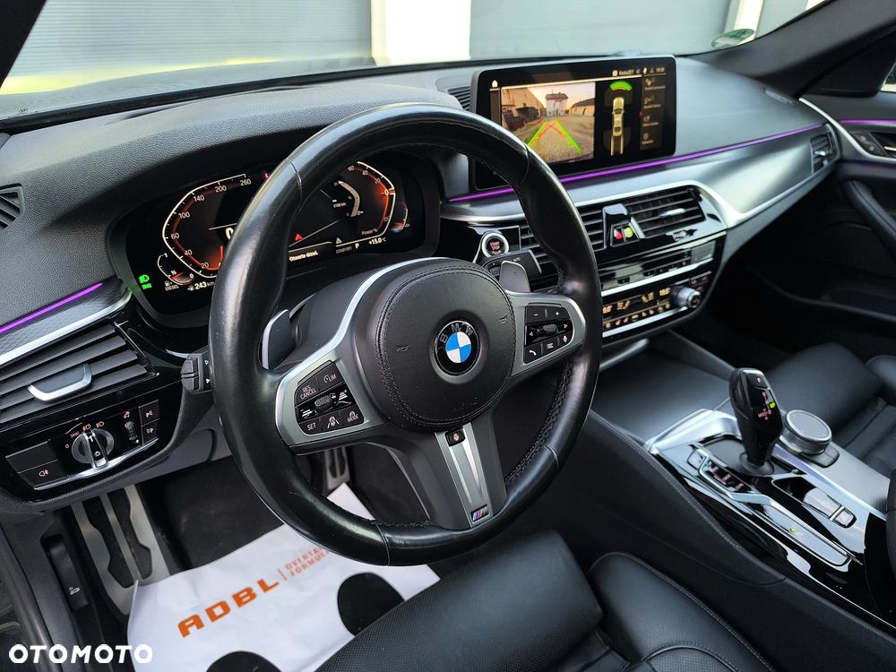 BMW Seria 5 530d xDrive M Sport Edition - 35