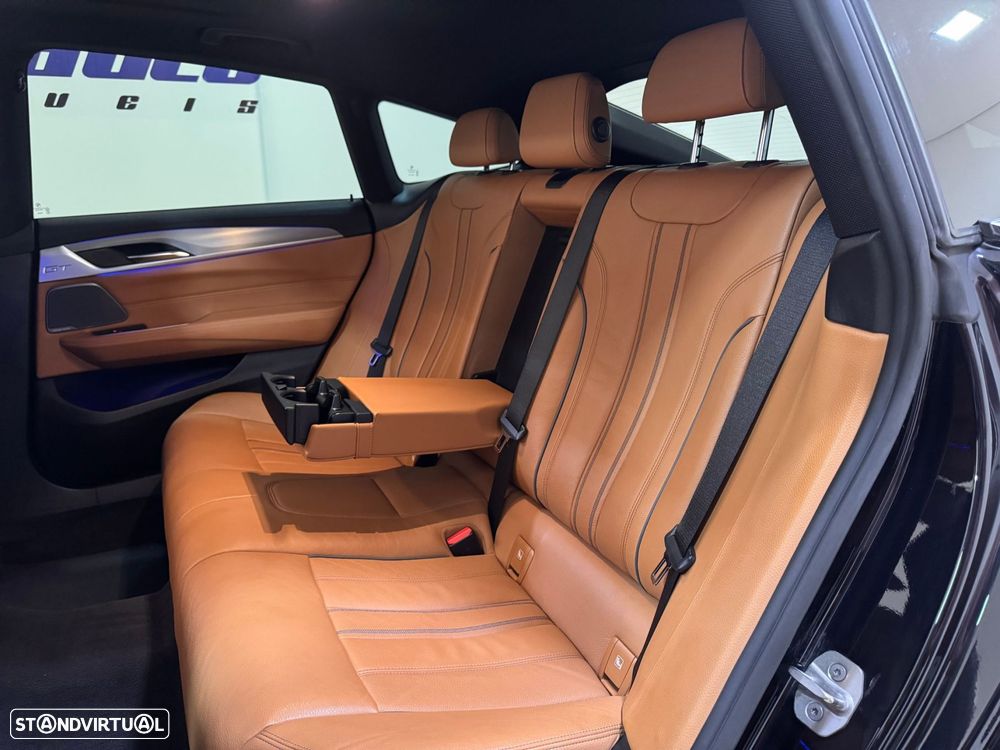 BMW 640 Gran Turismo d xDrive Pack M - 45