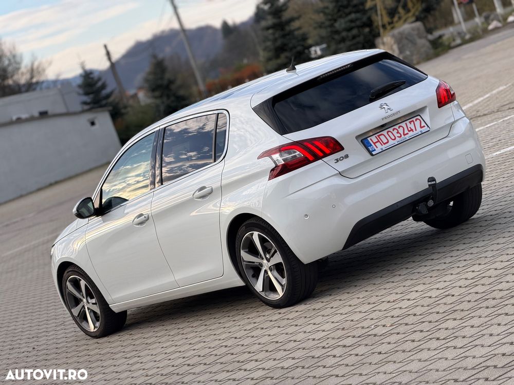 Peugeot 308 1.2 L PureTech Turbo Allure - 5