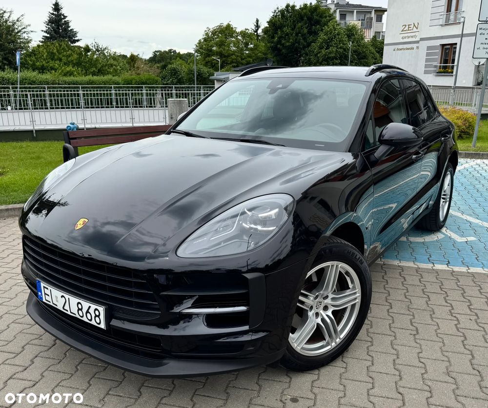 Porsche Macan - 1