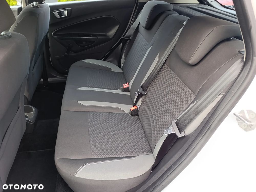 Ford Fiesta - 7