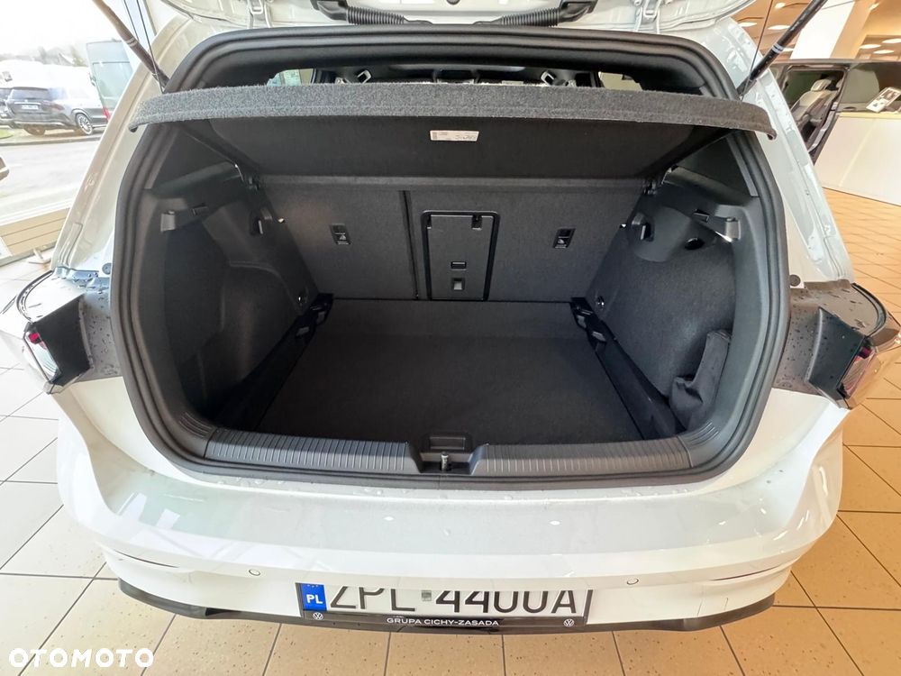 Volkswagen Golf - 20