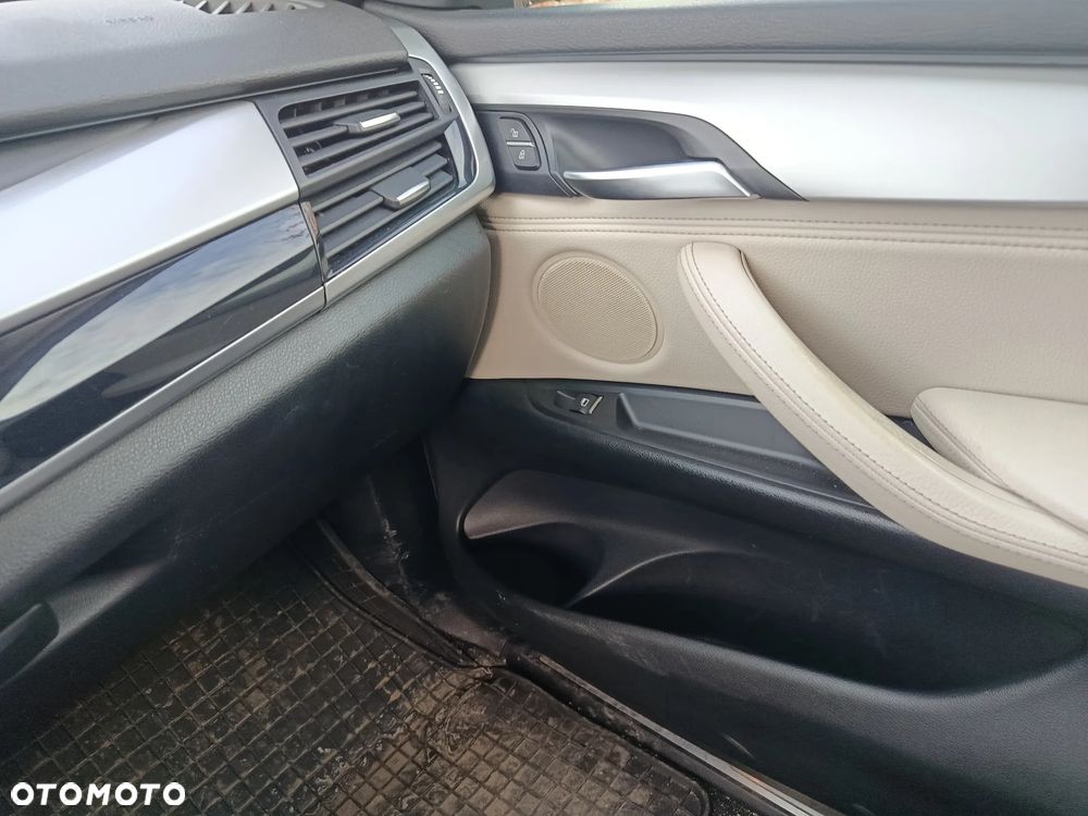 BMW X5 xDrive25d - 17