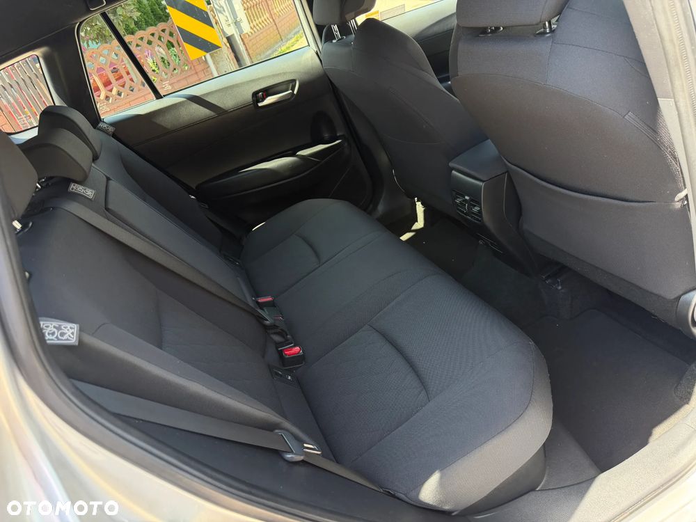 Toyota Corolla Cross 2.0 Hybrid Comfort - 31