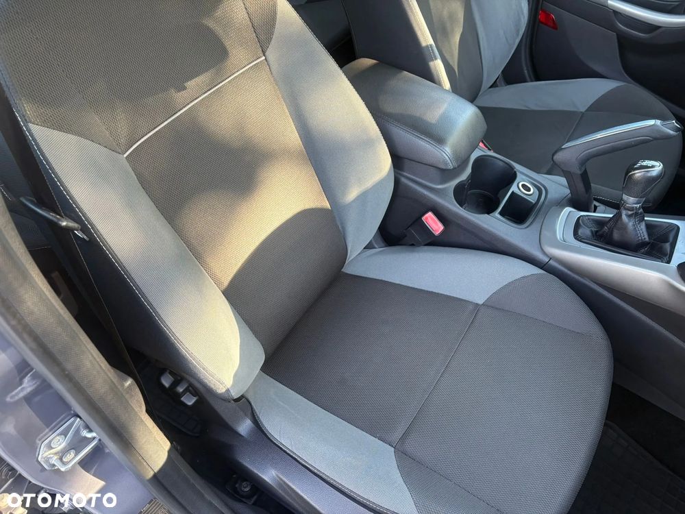 Ford Focus 1.6 Trend - 19