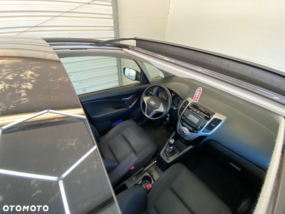 Hyundai ix20 1.6 blue YES Gold - 13