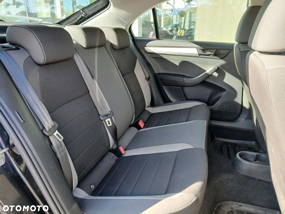 Skoda RAPID 1.6 TDI DPF Ambition - 20