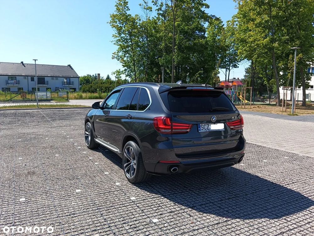 BMW X5 ver-xdrive25d - 7