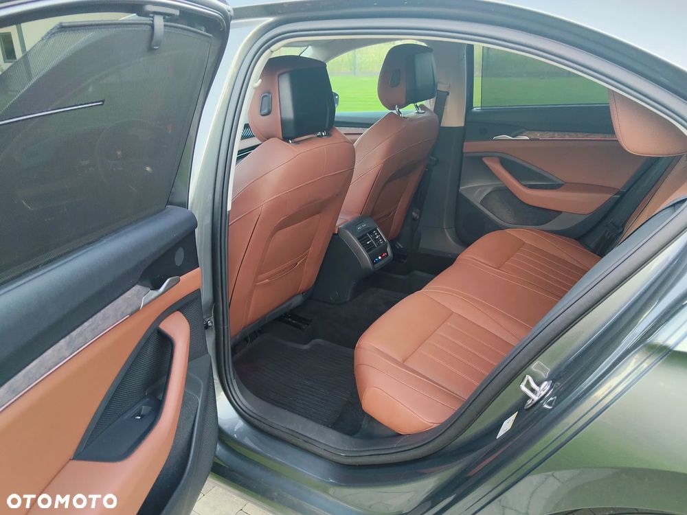 Skoda Superb 2.0 TSI 4x4 L&K DSG - 28