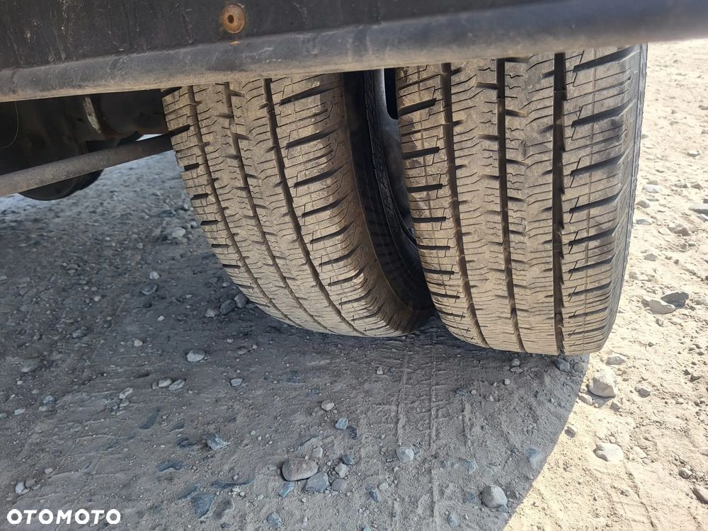 Iveco Daily 35C13 2015r IZOTERMA CHŁODNIA 230V MROŹNIA AGREGAT Bliźniaki - 11