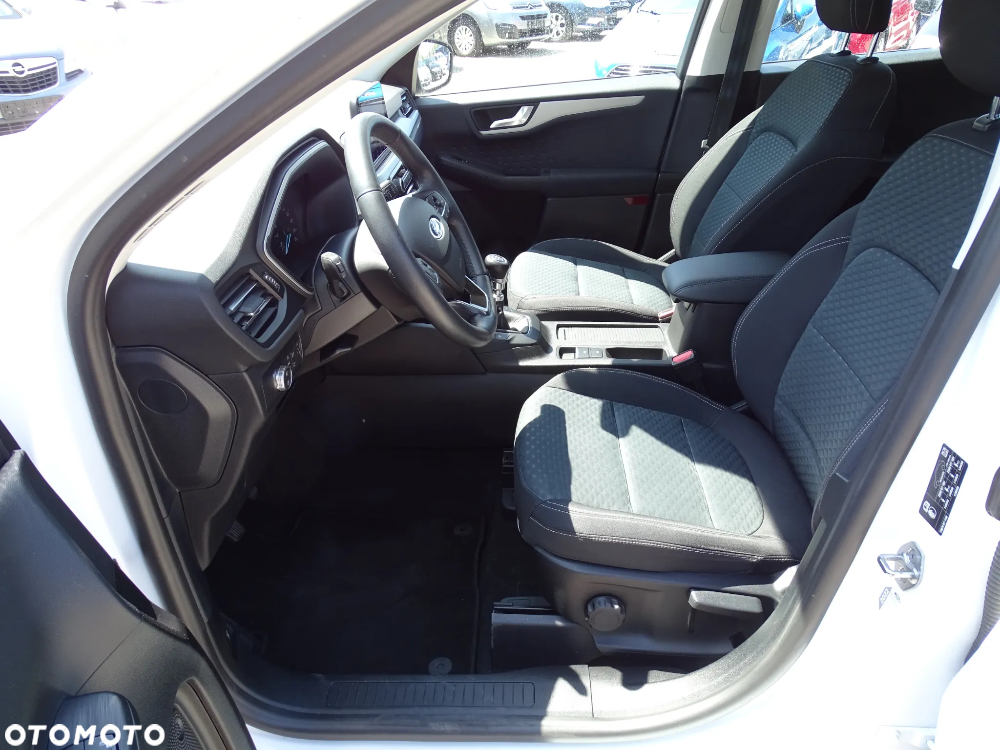 Ford Kuga 1.5 EcoBoost FWD Edition ASS MMT6 - 25
