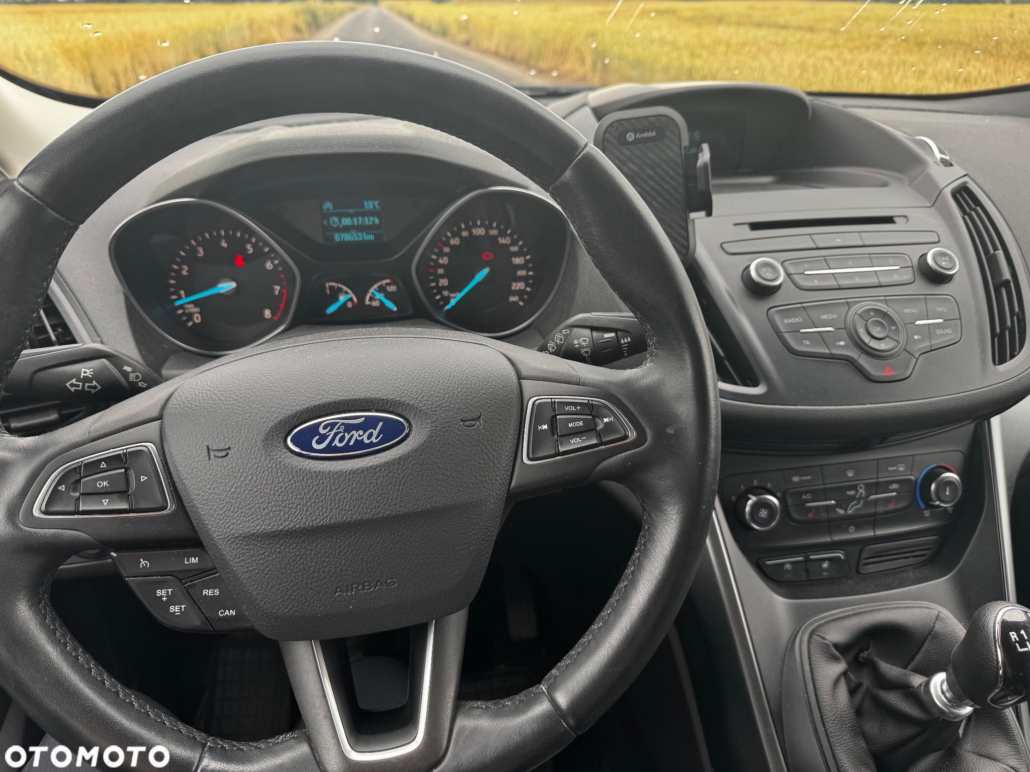 Ford Kuga 1.5 EcoBoost 2x4 Trend - 26