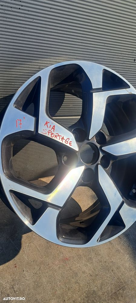 Janta Aliaj 17 Kia Sportage - 2