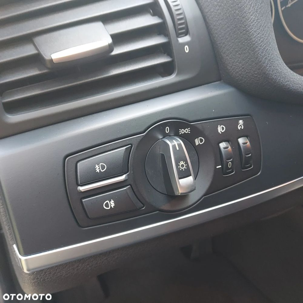 BMW X3 xDrive20d - 15