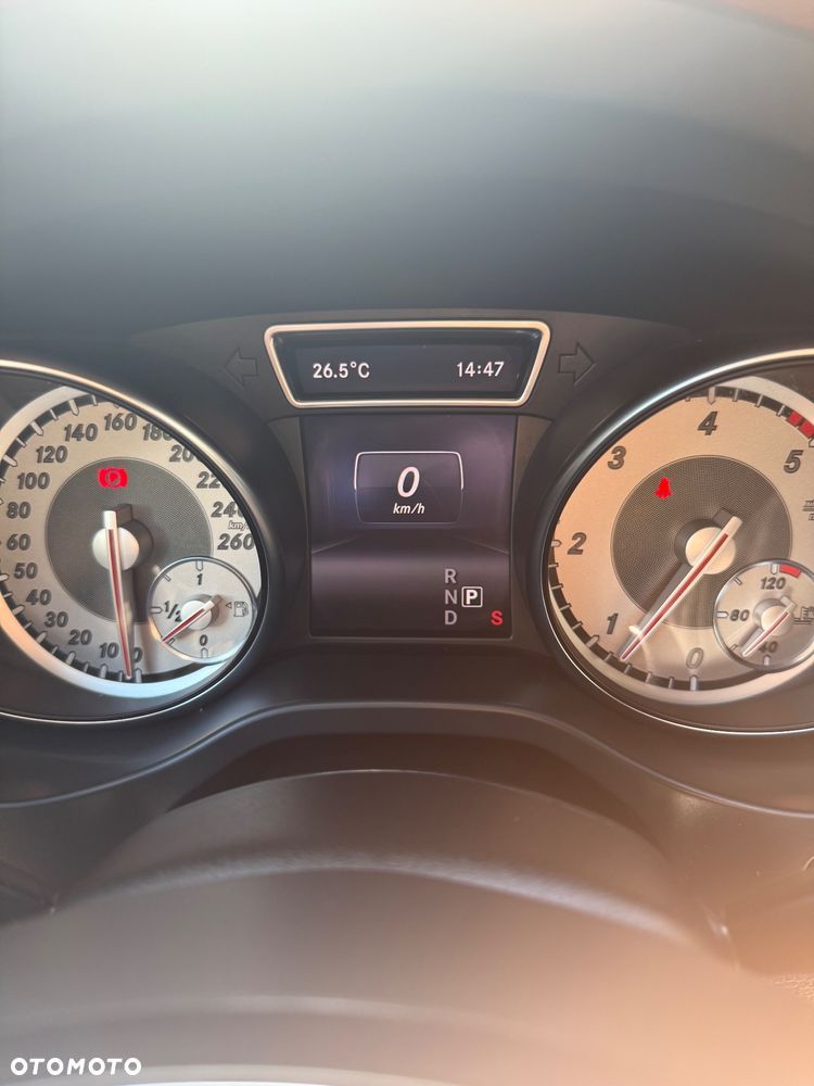 Mercedes-Benz CLA 200 (CDI) d 4Matic 7G-DCT - 35