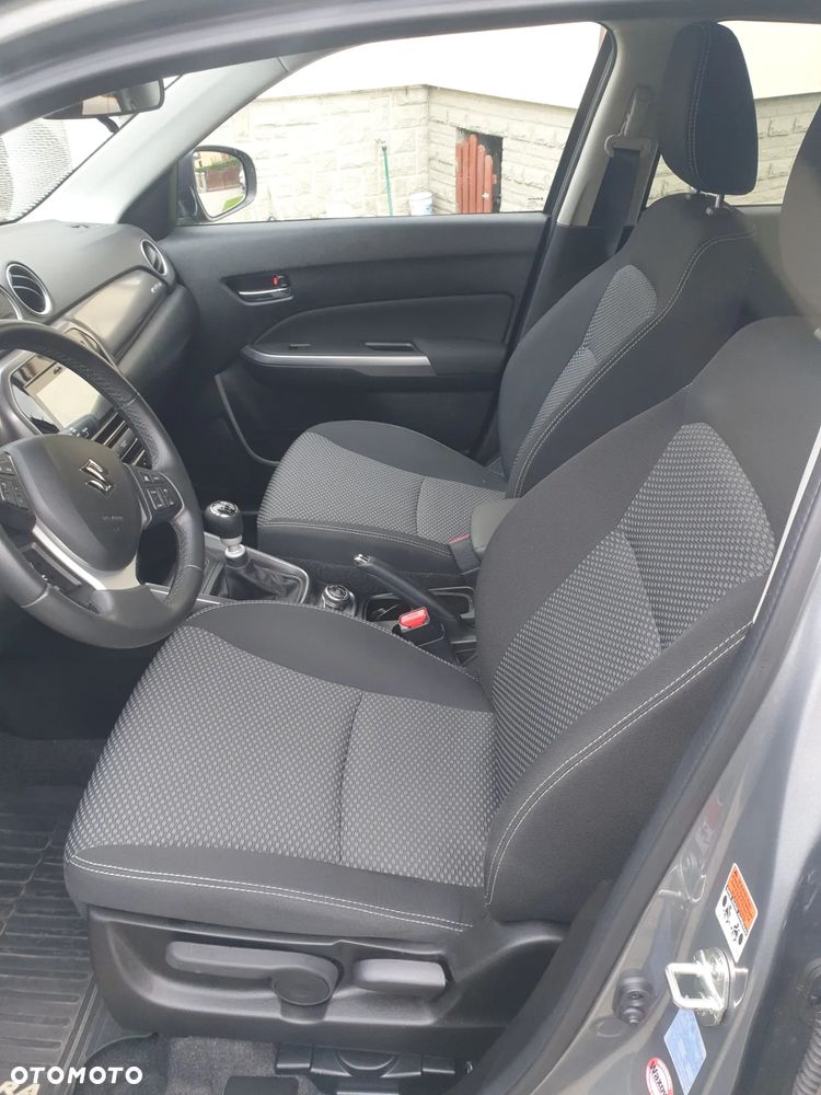 Suzuki Vitara 1.4 Boosterjet SHVS Premium 4WD - 17