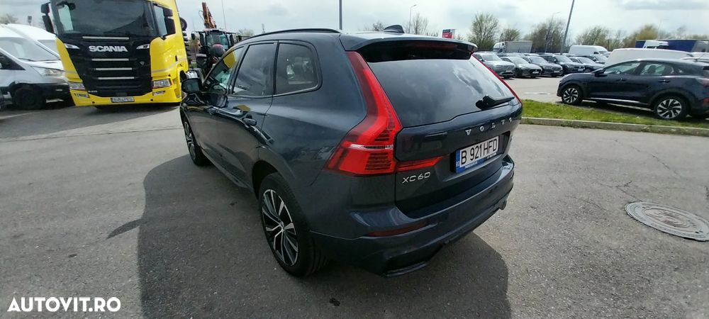 Volvo XC 60 B4 D AWD Ultimate Dark - 5