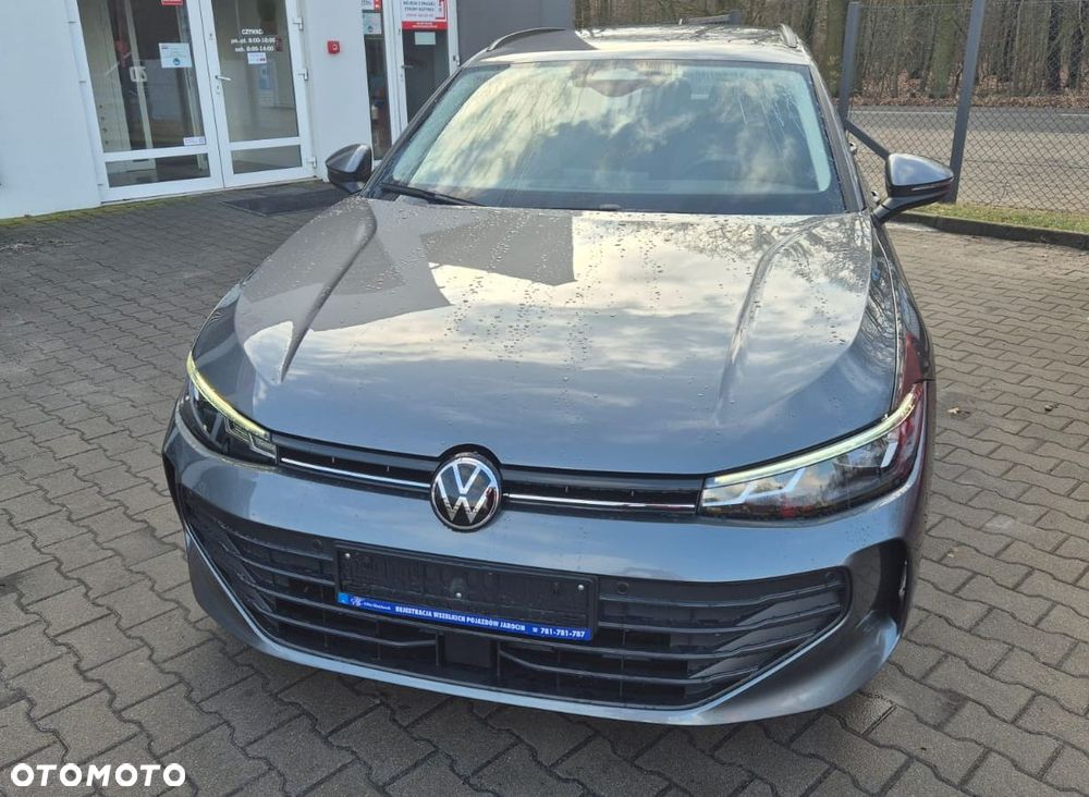 Volkswagen Passat - 2