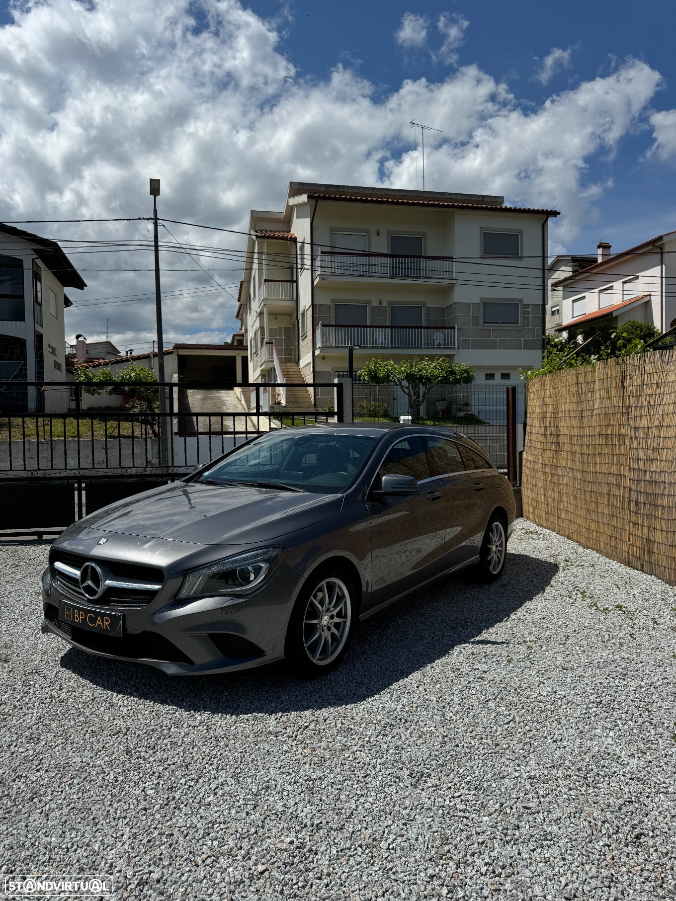 Mercedes-Benz CLA 220 Shooting Brake (CDI) d 7G-DCT Urban - 2