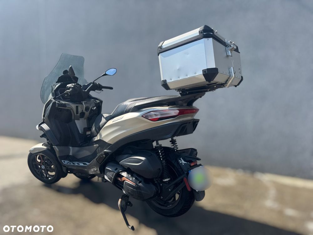 Piaggio MP-3 - 3
