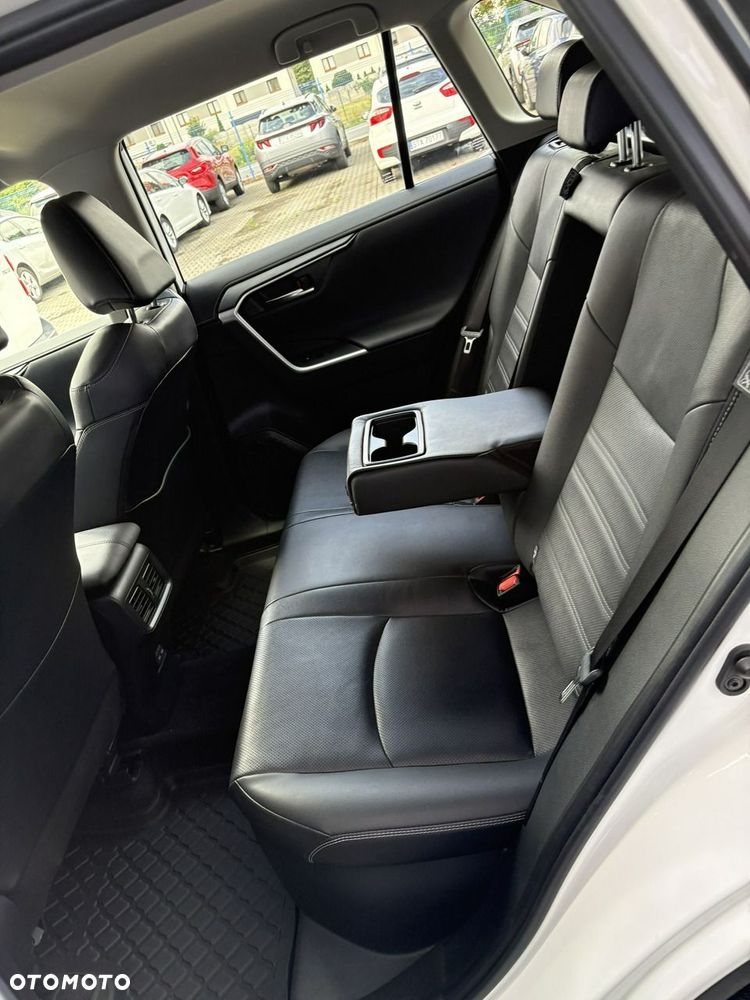 Toyota RAV4 - 17