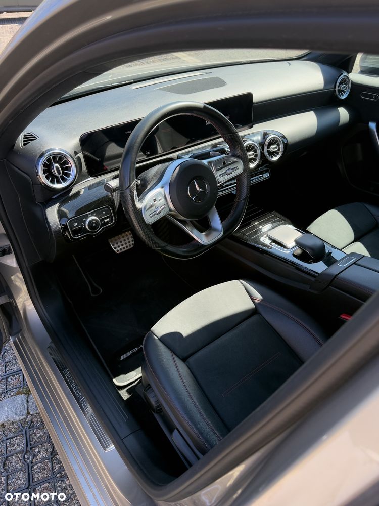 Mercedes-Benz Klasa A 220 AMG Line 7G-DCT - 12