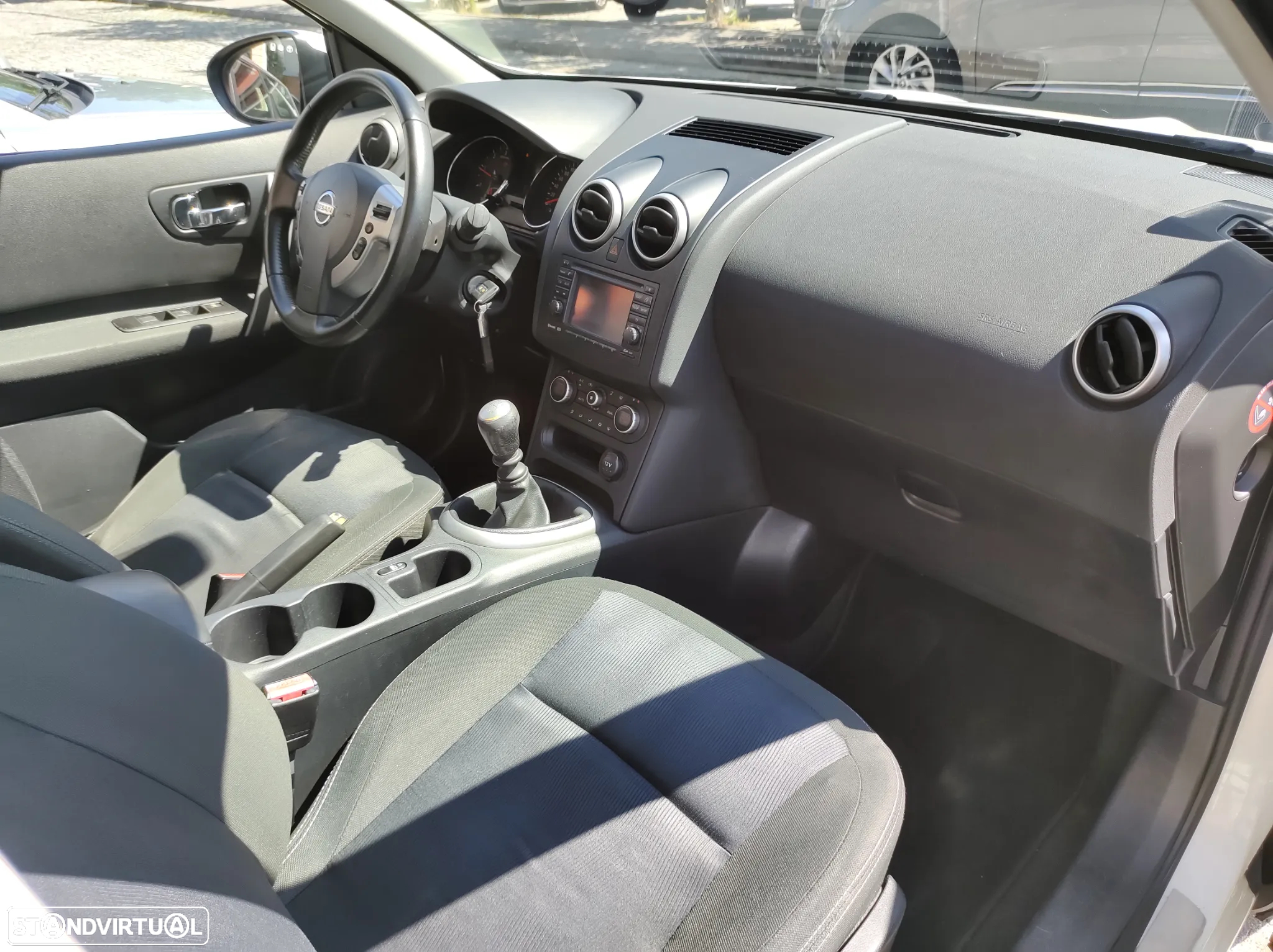 Nissan Qashqai +2 1.5 dCi Tekna Premium 17 - 16