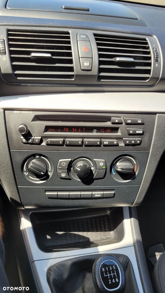 BMW Seria 1 120d - 27