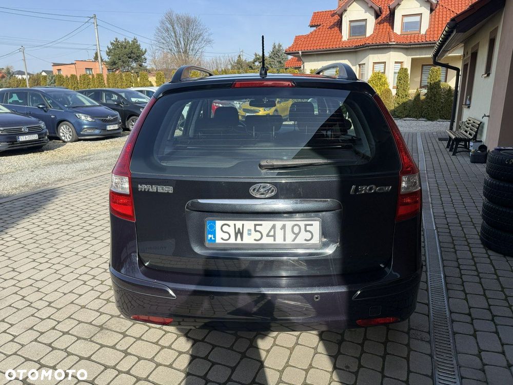 Hyundai i30 1.4 Classic + EU5 - 6