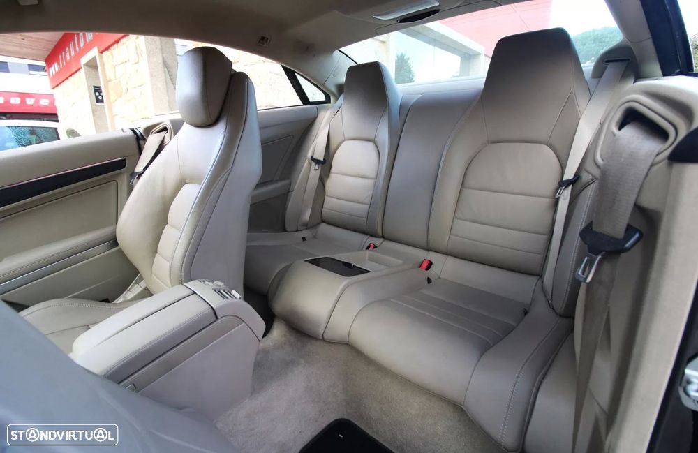 Mercedes-Benz E 200 CGI Elegance BlueEfficiency - 23