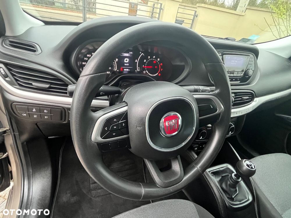 Fiat Tipo 1.4 16V Easy EU6d - 22