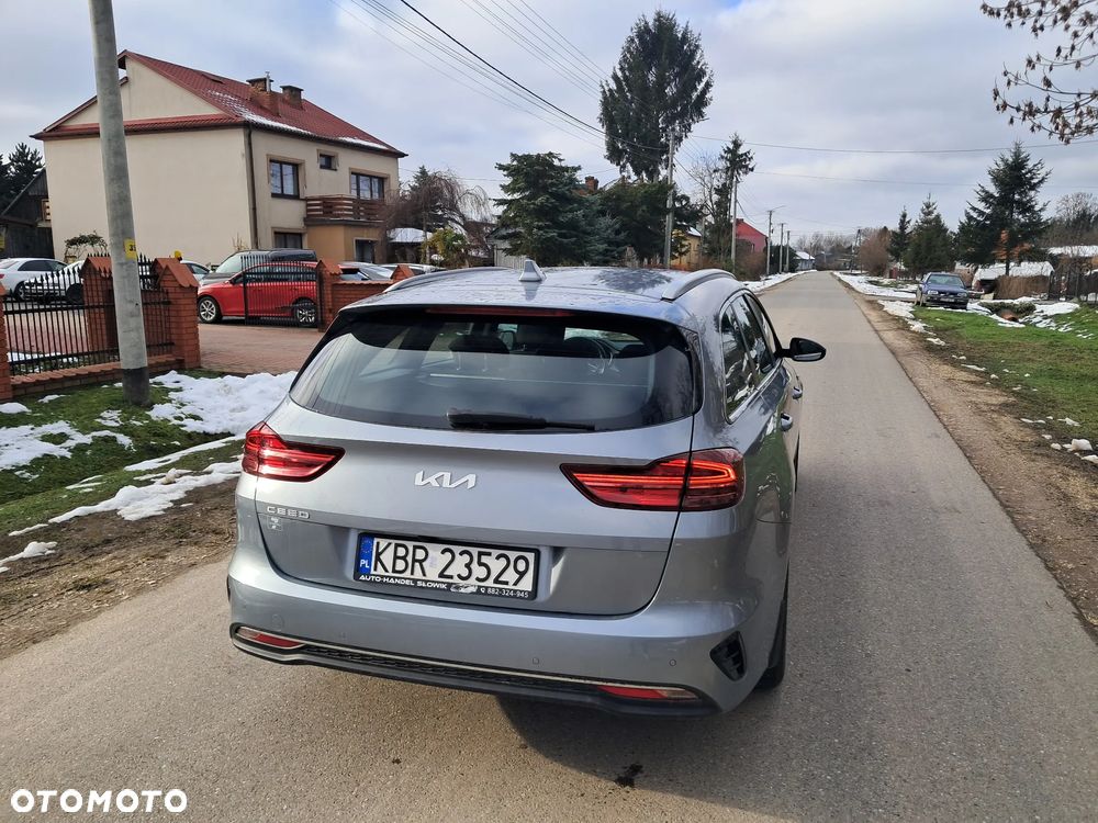 Kia Ceed 1.5 T-GDI M - 9