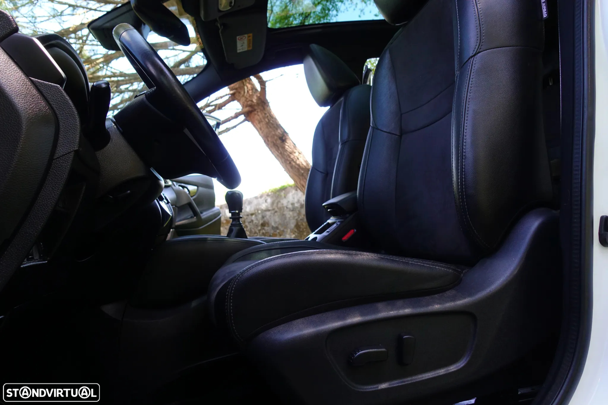 Nissan Qashqai 1.6 dCi N-Connecta 18 - 37