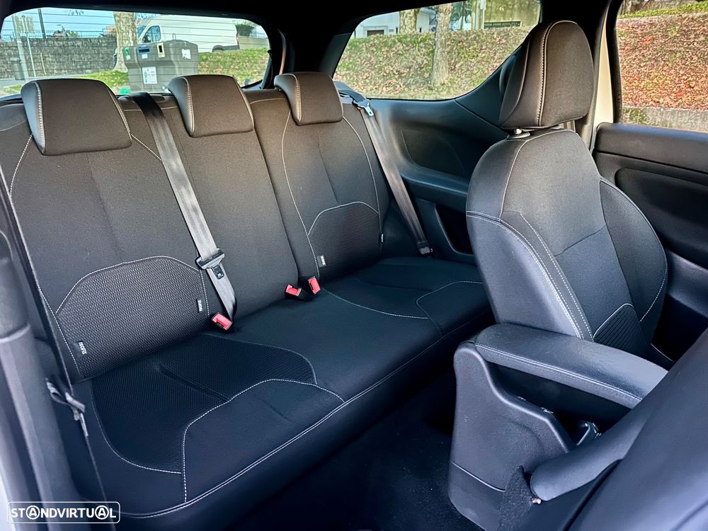 Citroën DS3 1.6 e-HDi So Chic - 29