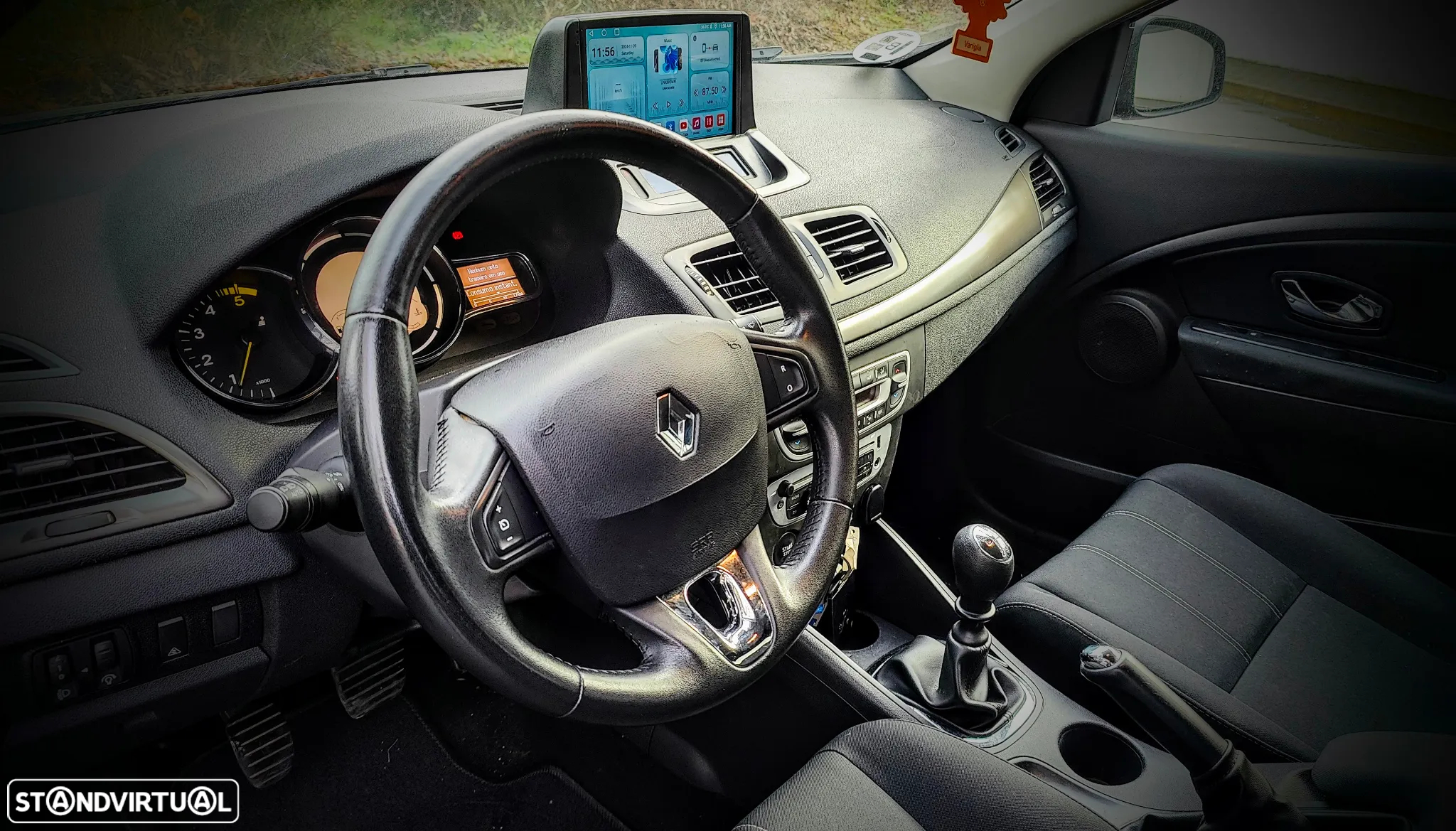Renault Mégane 1.5 Blue dCi Limited J17 - 8