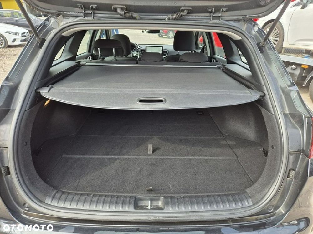 Kia Ceed - 15