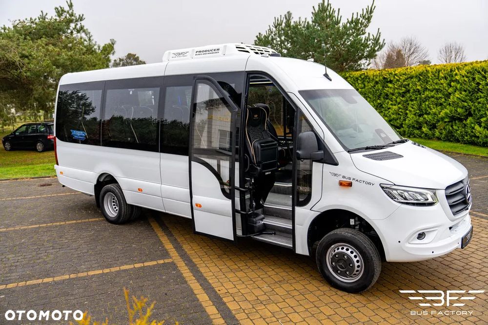 Mercedes-Benz Sprinter 519 BUS FACTORY Tourist Line 4x4 - 1