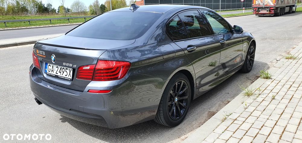 BMW Seria 5 525d xDrive - 3