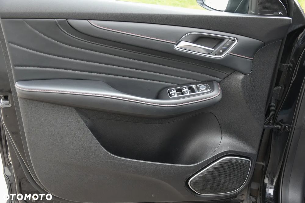 MG HS PHEV 1.5T-GDI Luxury - 19