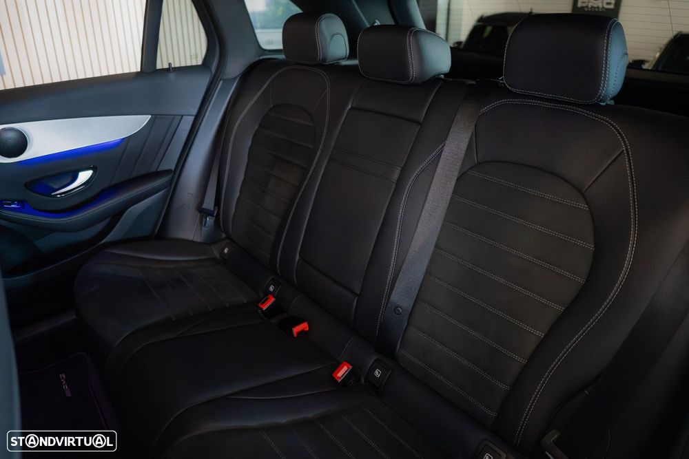 Mercedes-Benz GLC 300 e 4Matic - 30