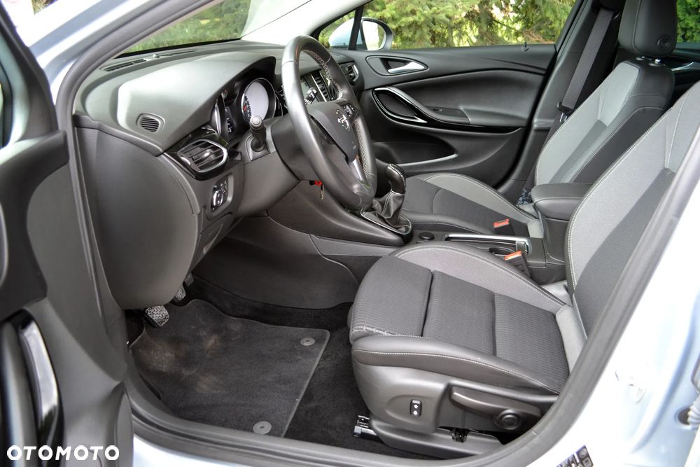 Opel Astra - 18