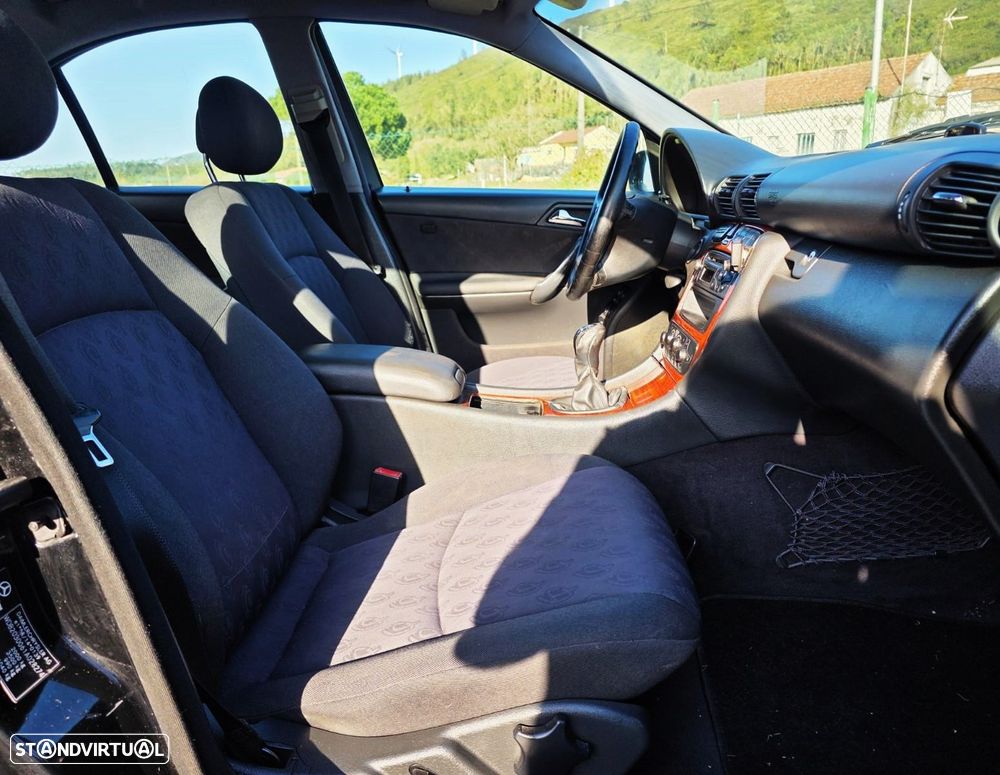 Mercedes-Benz C 220 CDi Classic - 12