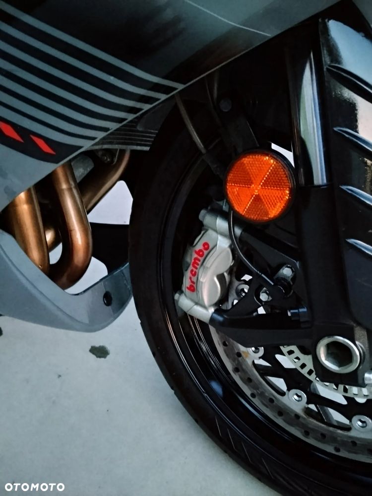 Kawasaki Ninja - 4