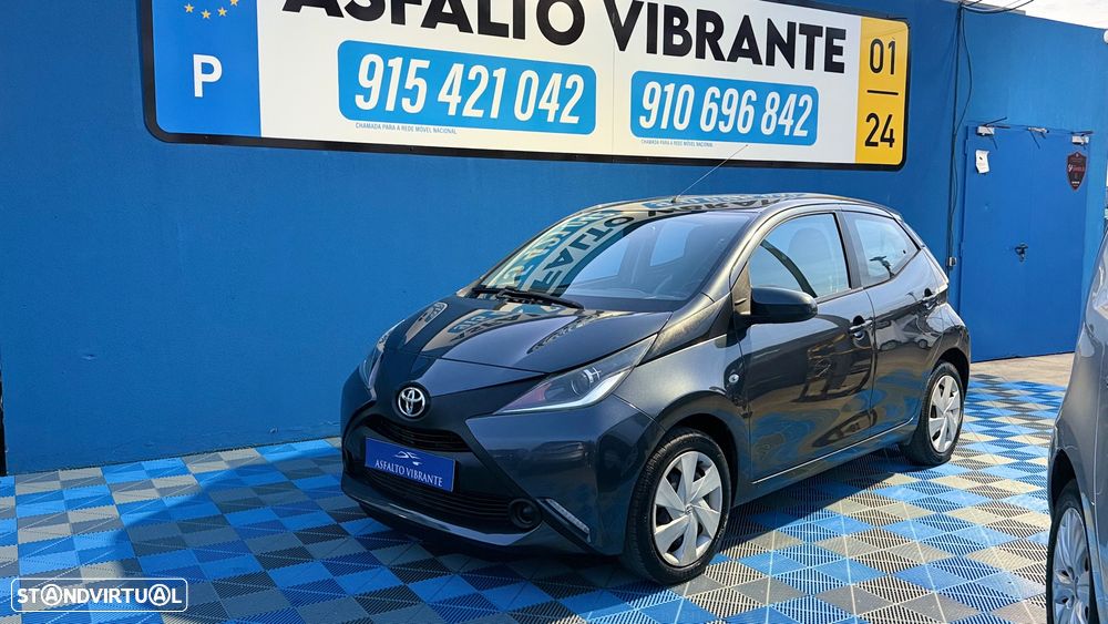 Toyota Aygo 1.0 X-Cite - 1