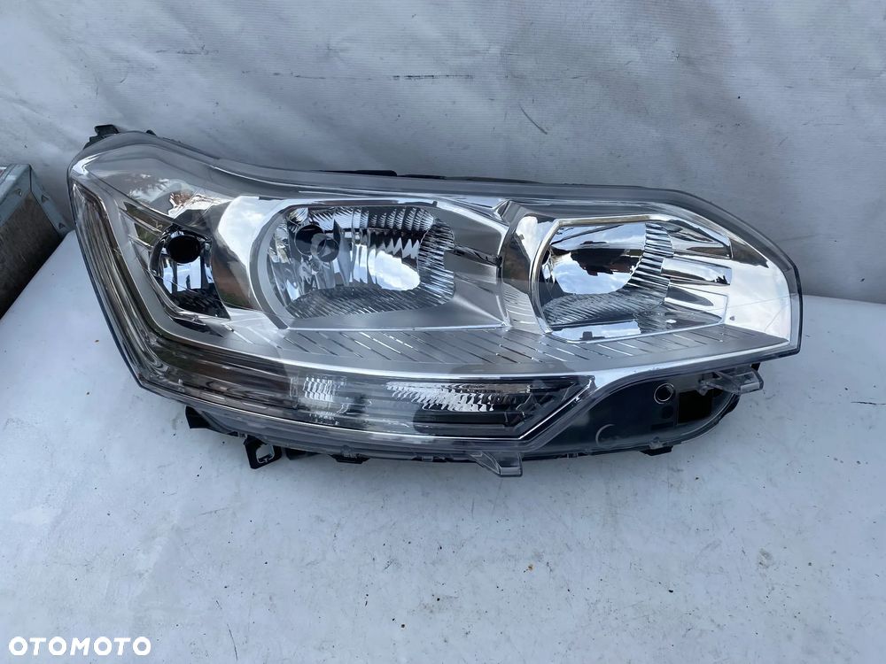 lampaq citroen C5 III PRZED LIFTEM  prawa eu cała - 1