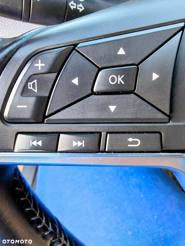 Nissan Qashqai 1.7 dCi 4x4 N-Connecta Xtronic - 7